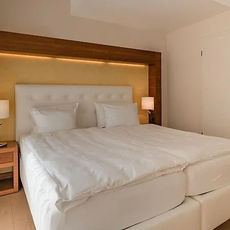 Szálloda Aqua Aurelia Suitenhotel An Den Thermen Baden-Baden