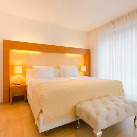 Aqua Aurelia Suitenhotel An Den Thermen 4* באדן-באדן