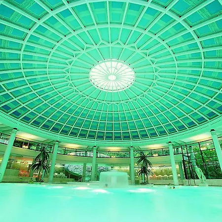 Aqua Aurelia Suitenhotel An Den Thermen 4* באדן-באדן