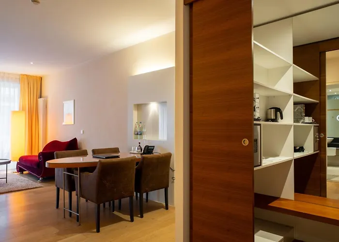 아쿠아 아우렐리아 스위텐호텔 안 덴 테르멘 S 4*