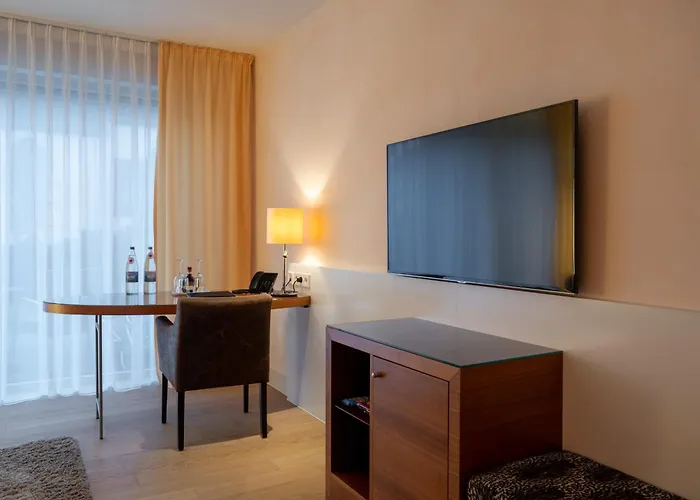 호텔 아쿠아 아우렐리아 스위텐호텔 안 덴 테르멘 S 4*